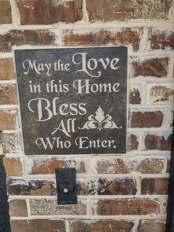 9001 Sawgrass Court, Granbury, TX 76049