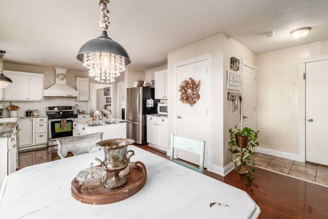 71 Gala Avenue, Pataskala, OH 43062