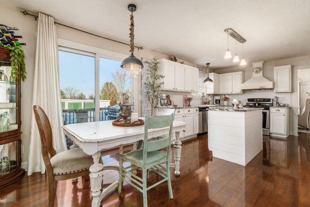 71 Gala Avenue, Pataskala, OH 43062