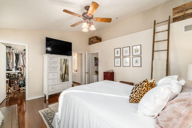 71 Gala Avenue, Pataskala, OH 43062