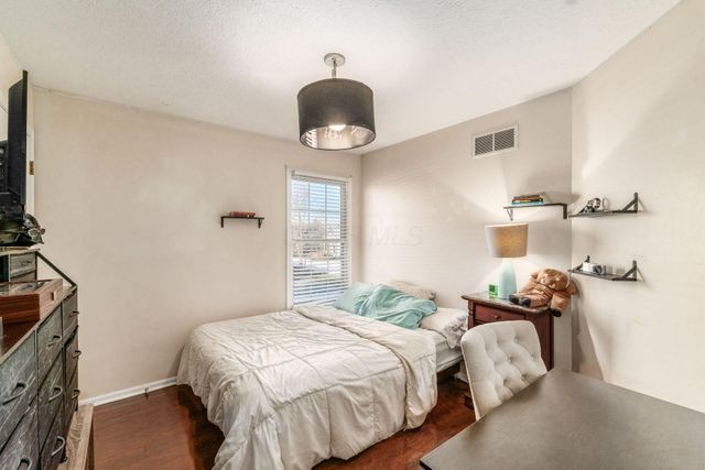 71 Gala Avenue, Pataskala, OH 43062