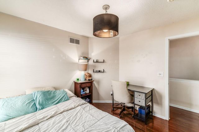 71 Gala Avenue, Pataskala, OH 43062