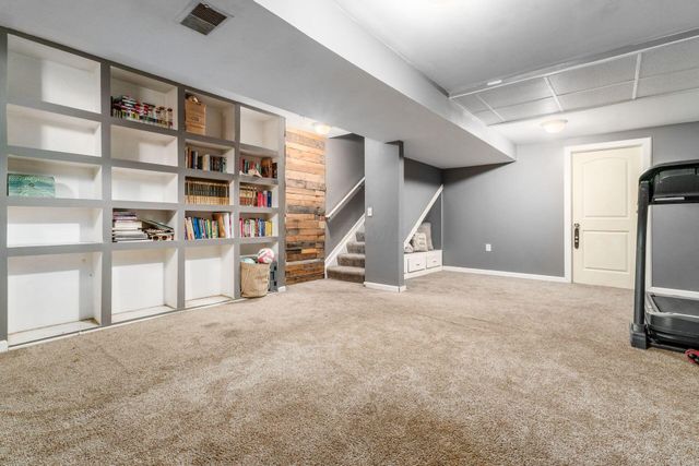 71 Gala Avenue, Pataskala, OH 43062