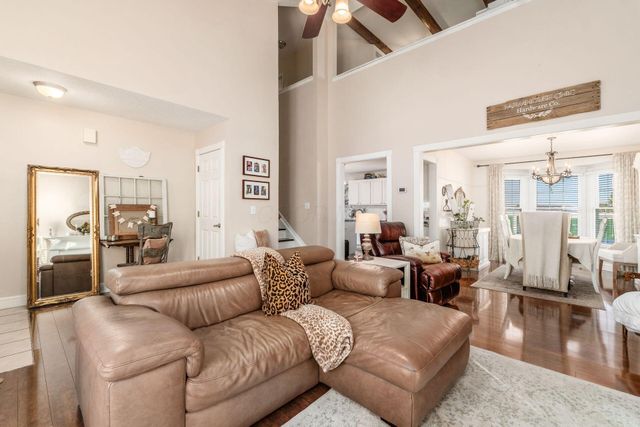 71 Gala Avenue, Pataskala, OH 43062