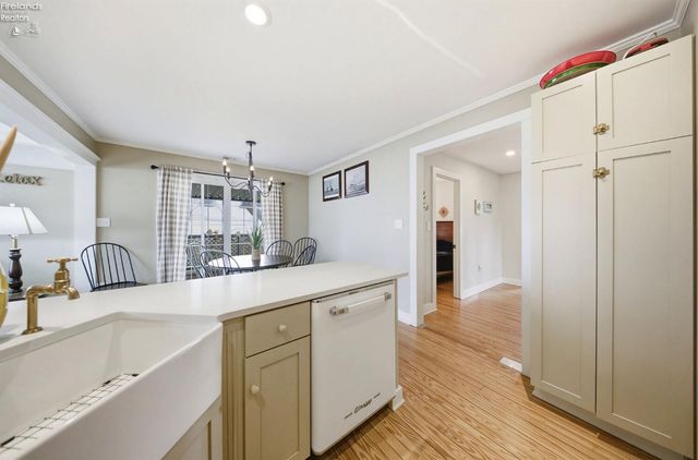 W 113 Iroquois Trail, Sandusky, OH 44870