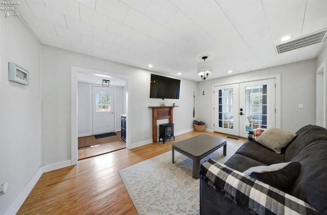 W 113 Iroquois Trail, Sandusky, OH 44870