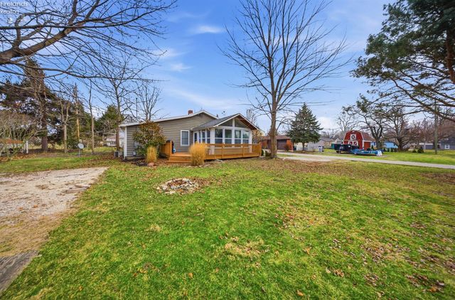 W 113 Iroquois Trail, Sandusky, OH 44870