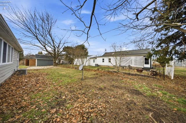 W 113 Iroquois Trail, Sandusky, OH 44870