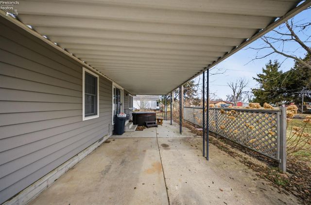 W 113 Iroquois Trail, Sandusky, OH 44870