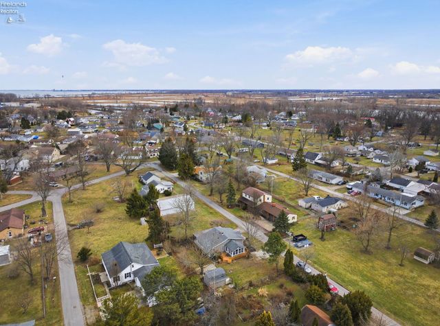 W 113 Iroquois Trail, Sandusky, OH 44870