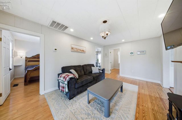 W 113 Iroquois Trail, Sandusky, OH 44870