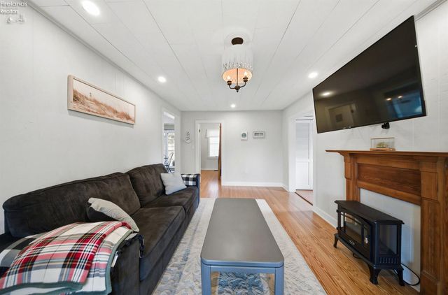 W 113 Iroquois Trail, Sandusky, OH 44870