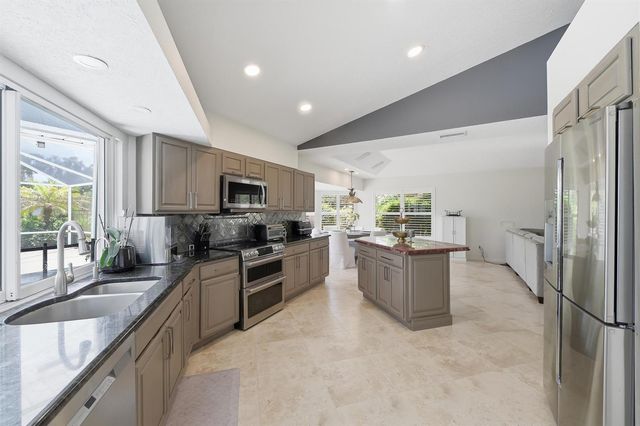 5232 SW Bimini Circle N, Palm City, FL 34990