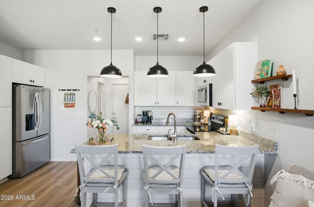 2282 E HIDALGO Avenue, Phoenix, AZ 85040