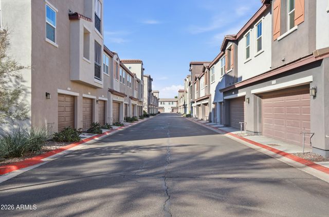 2282 E HIDALGO Avenue, Phoenix, AZ 85040