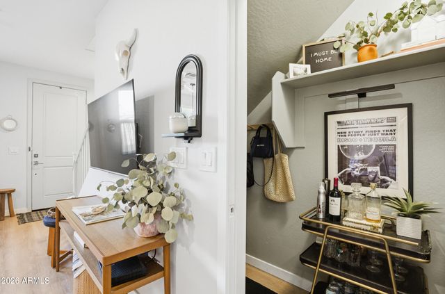 2282 E HIDALGO Avenue, Phoenix, AZ 85040