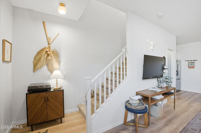 2282 E HIDALGO Avenue, Phoenix, AZ 85040