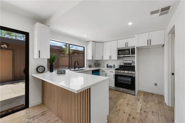 14456 Foothill Boulevard 43, Sylmar, CA 91342