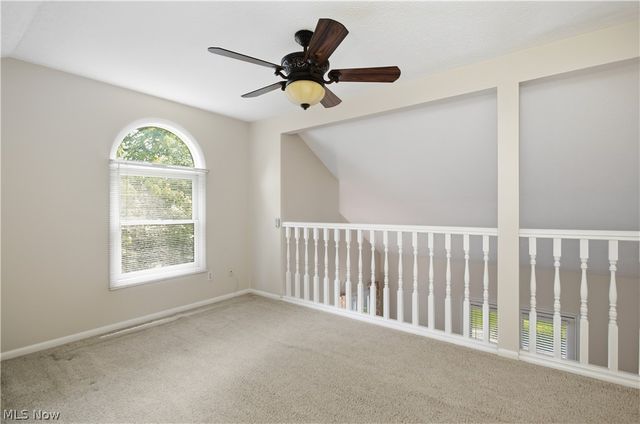 700 Hampton Circle 8, Aurora, OH 44202