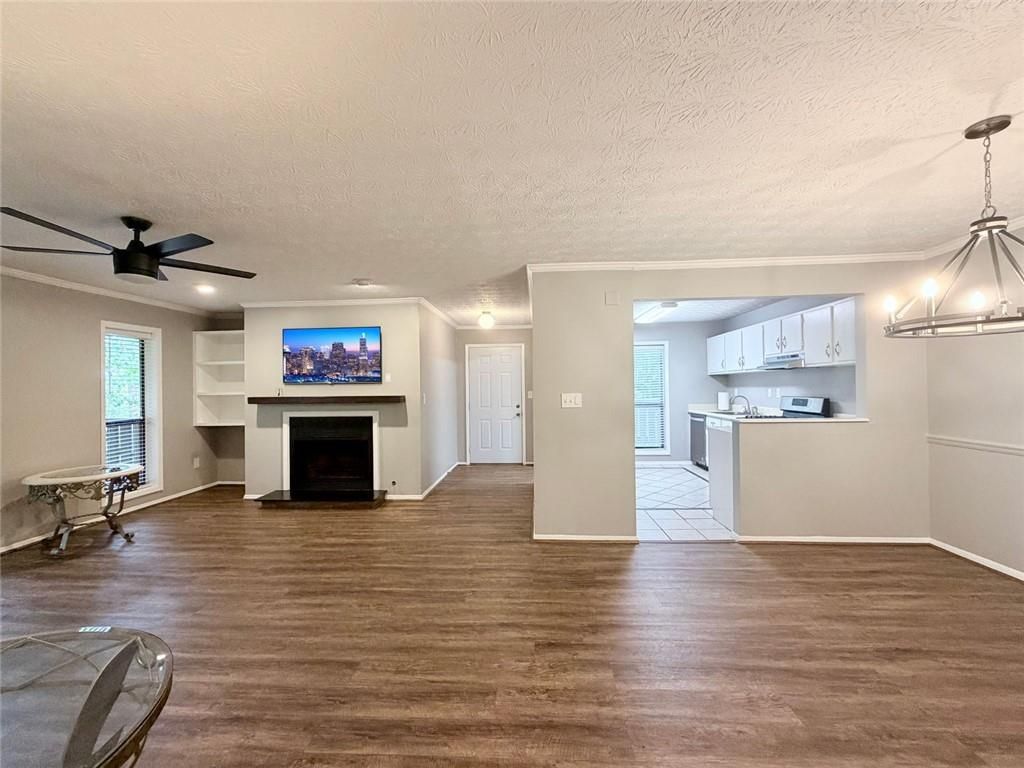 208 Woodcliff Drive, Atlanta, GA 30350