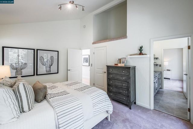 1006 Howard Hills Rd, Lafayette, CA 94549