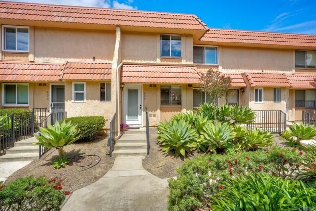 627 Beverly Place, San Marcos, CA 92078