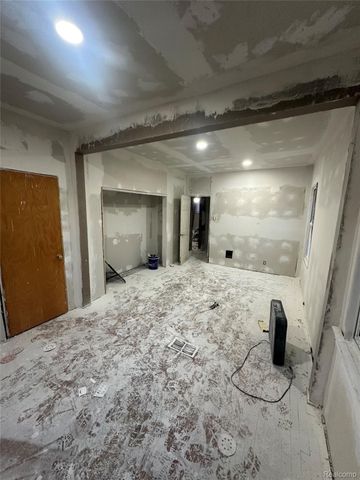 4017 Pingree Street, Detroit, MI 48204