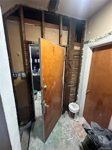 4017 Pingree Street, Detroit, MI 48204