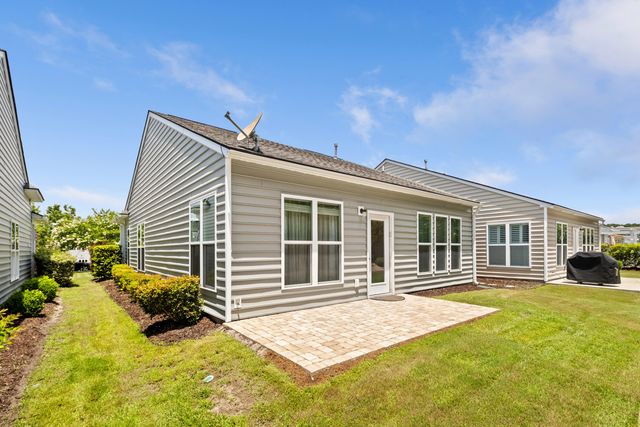 223 Waterfront Park Drive, Summerville, SC 29486