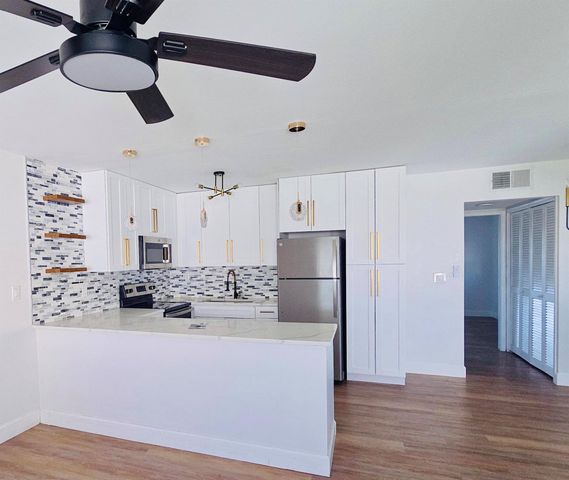 240 Horizons W 208, Boynton Beach, FL 33435