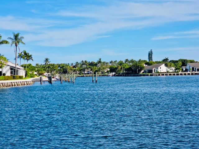 240 Horizons W 208, Boynton Beach, FL 33435