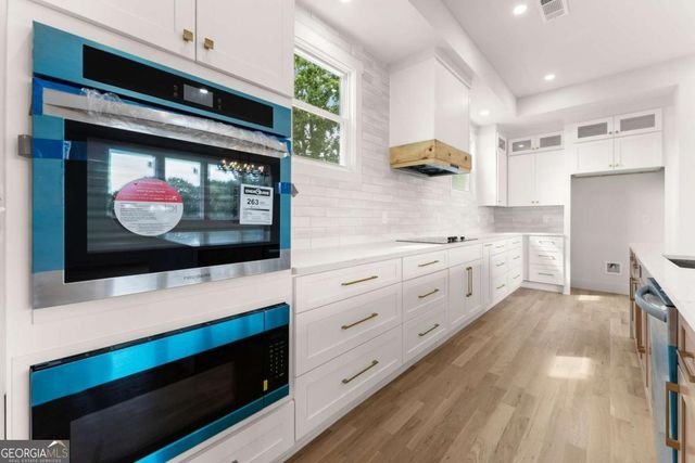 5746 Avalon Commons Way, Clermont, GA 30527