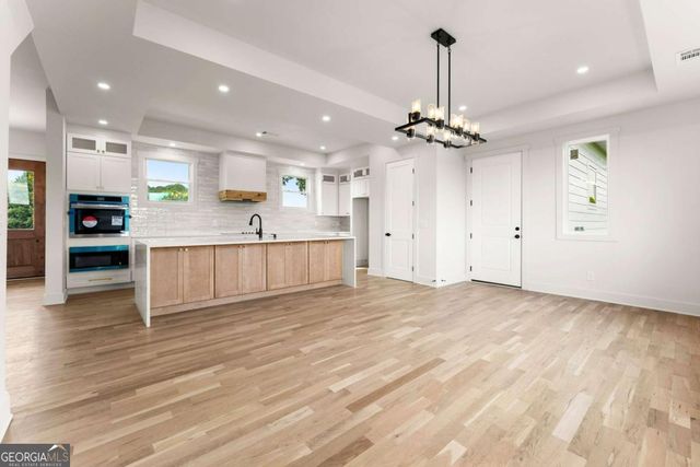 5746 Avalon Commons Way, Clermont, GA 30527