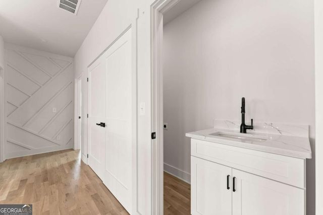 5746 Avalon Commons Way, Clermont, GA 30527