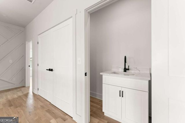 5746 Avalon Commons Way, Clermont, GA 30527