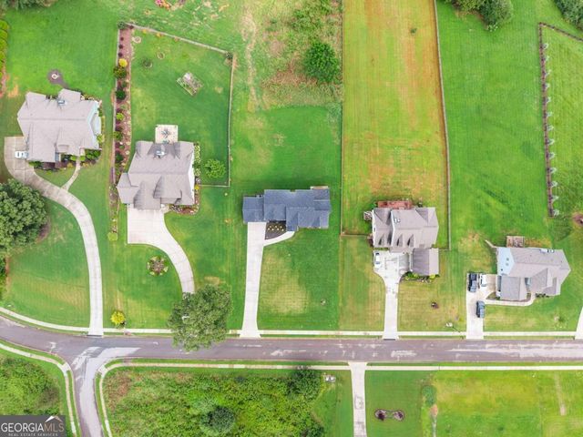 5746 Avalon Commons Way, Clermont, GA 30527