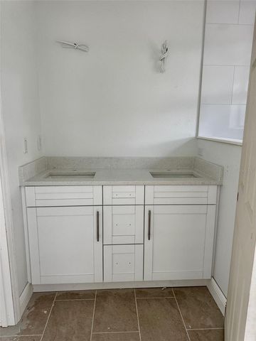 2405 E 23RD AVENUE, Tampa, FL 33605