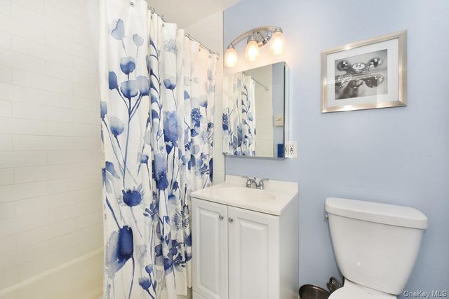 2 Birchwood Court 1C, Mineola, NY 11501