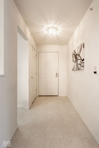 6525 Emerald Hill Court 205, Indianapolis, IN 46237
