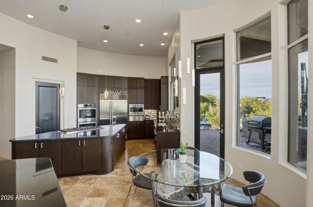 10664 E MONUMENT Drive, Scottsdale, AZ 85262