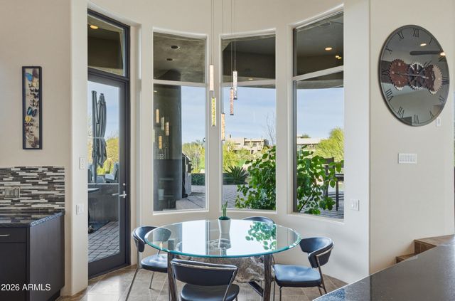 10664 E MONUMENT Drive, Scottsdale, AZ 85262