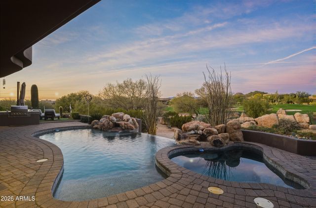 10664 E MONUMENT Drive, Scottsdale, AZ 85262
