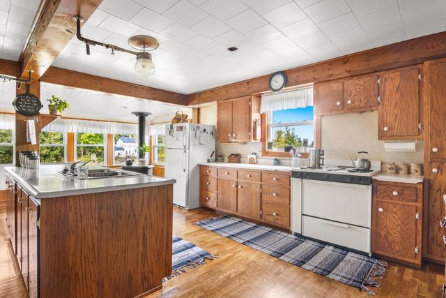 14654 190th Avenue, Leroy, MI 49655