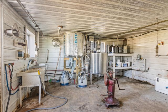 14654 190th Avenue, Leroy, MI 49655