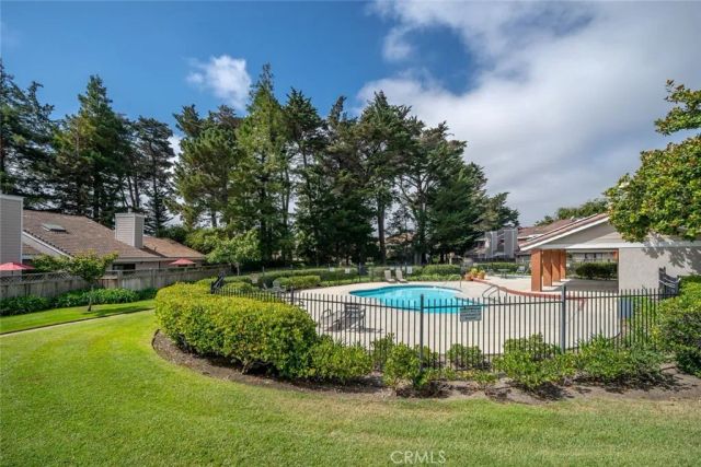 3227 Via Ensenada, San Luis Obispo, CA 93401
