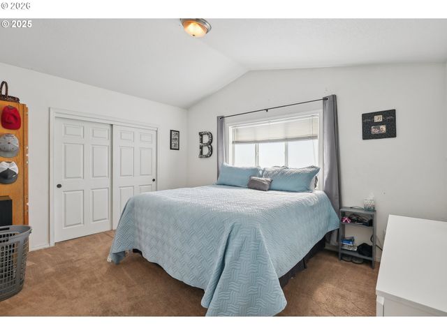 12631 Se DIVISION St, Portland, OR 97236