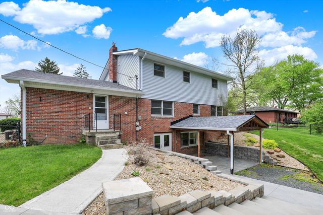 5293 Green Hills Drive, Brownsburg, IN 46112