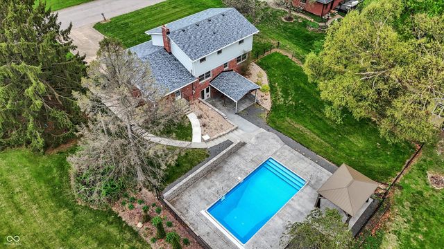 5293 Green Hills Drive, Brownsburg, IN 46112