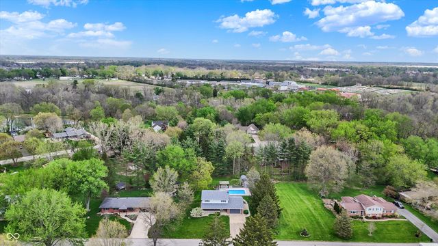 5293 Green Hills Drive, Brownsburg, IN 46112