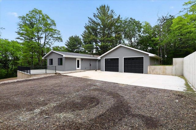 2226 N Britt Road, Janesville, WI 53548